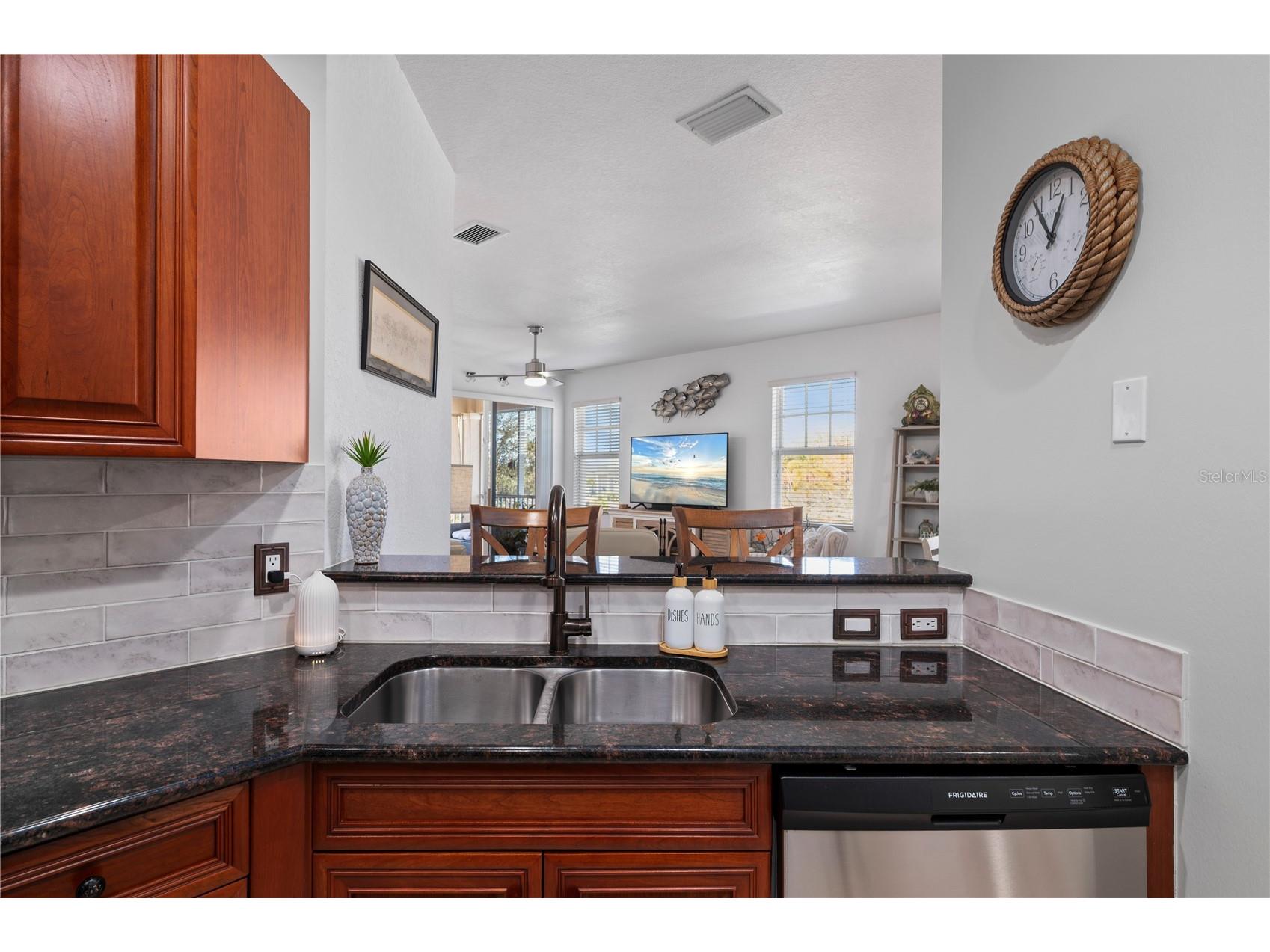 240 W End Drive #1123 Punta Gorda FL 33950 C7522297 image18