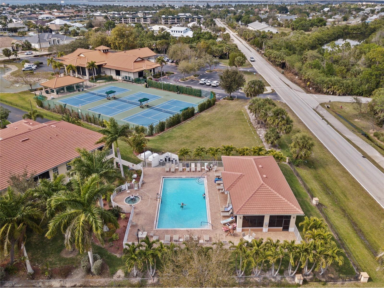 240 W End Drive #311 Punta Gorda FL 33950 A4684181 image38