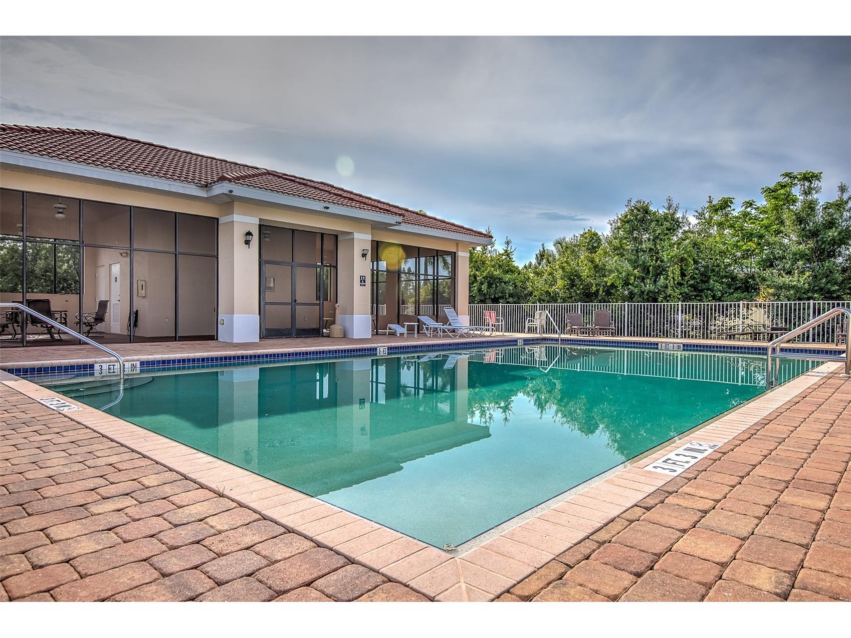 240 W End Drive #713 Punta Gorda FL 33950 C7526397 image3