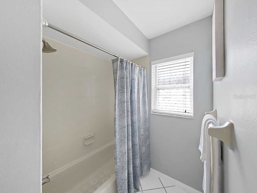 240 Whisper Lake Road Palm Harbor FL 34683 TB8435679 image32