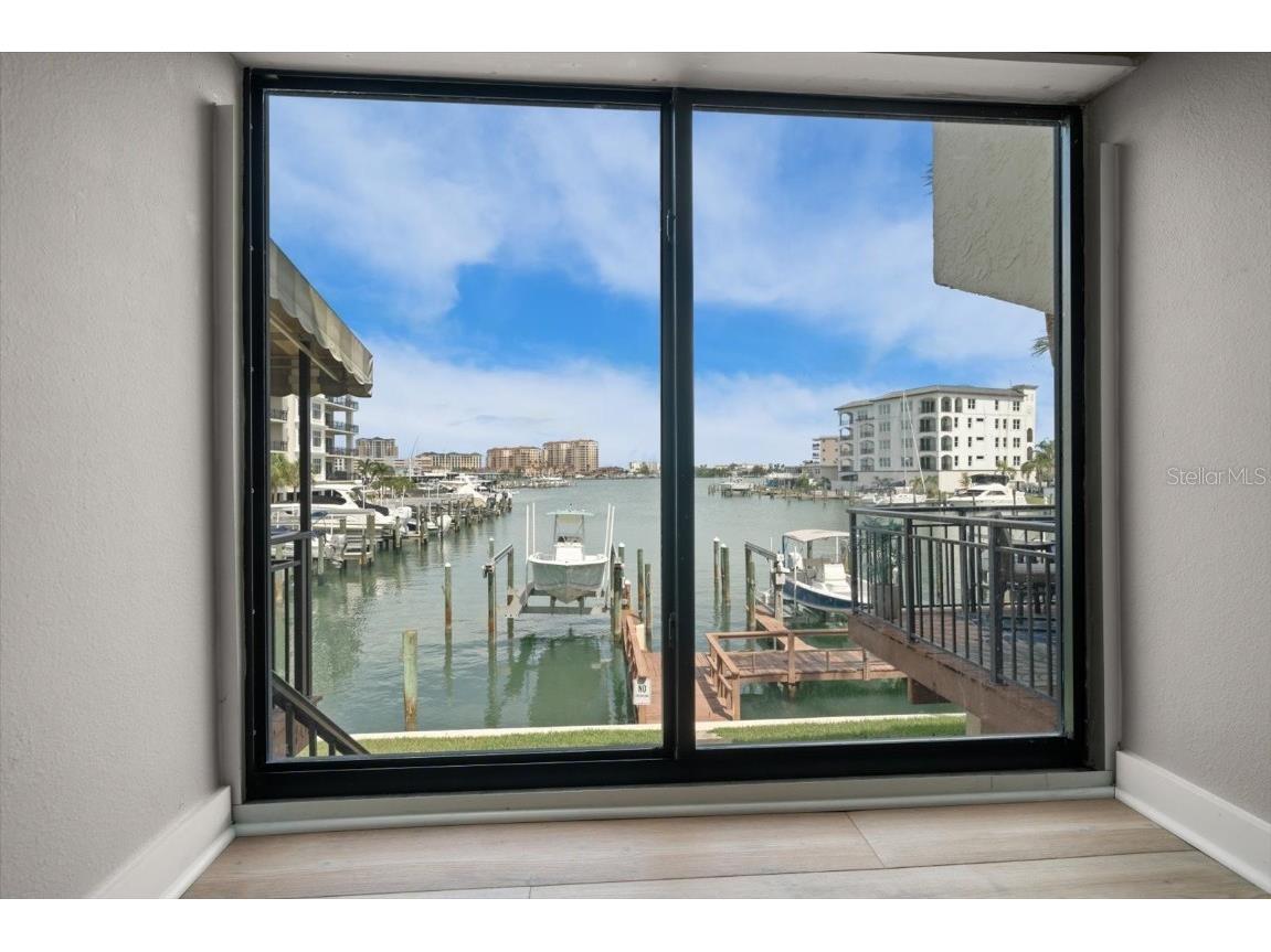 240 Windward Passage #401 Clearwater Beach FL 33767 TB8418196 image11
