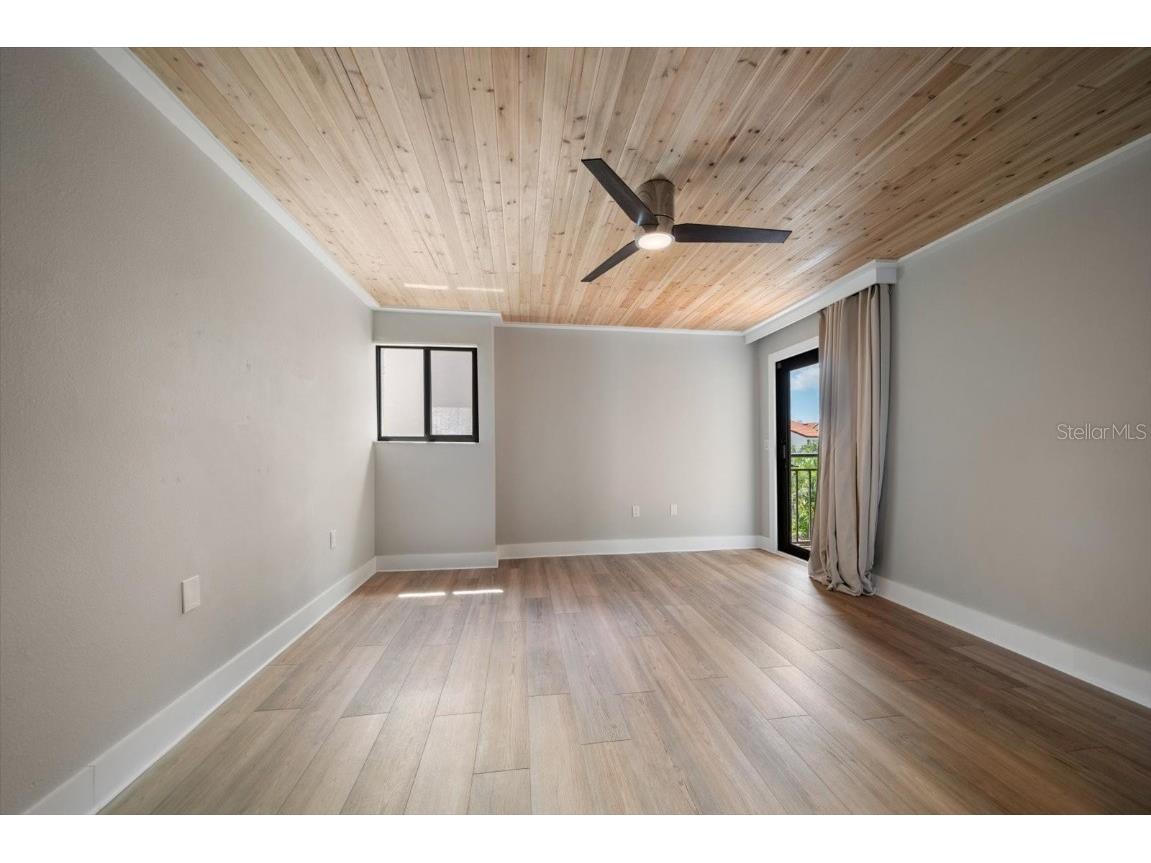 240 Windward Passage #401 Clearwater Beach FL 33767 TB8418196 image25