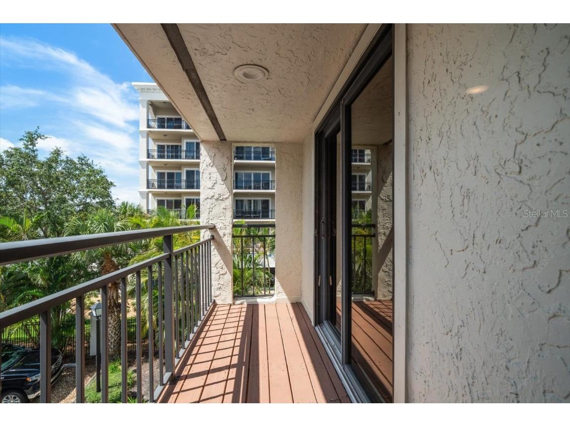 240 Windward Passage #401 Clearwater Beach FL 33767 TB8418196 image27