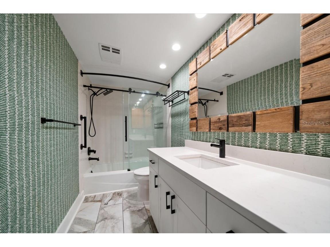 240 Windward Passage #401 Clearwater Beach FL 33767 TB8418196 image30