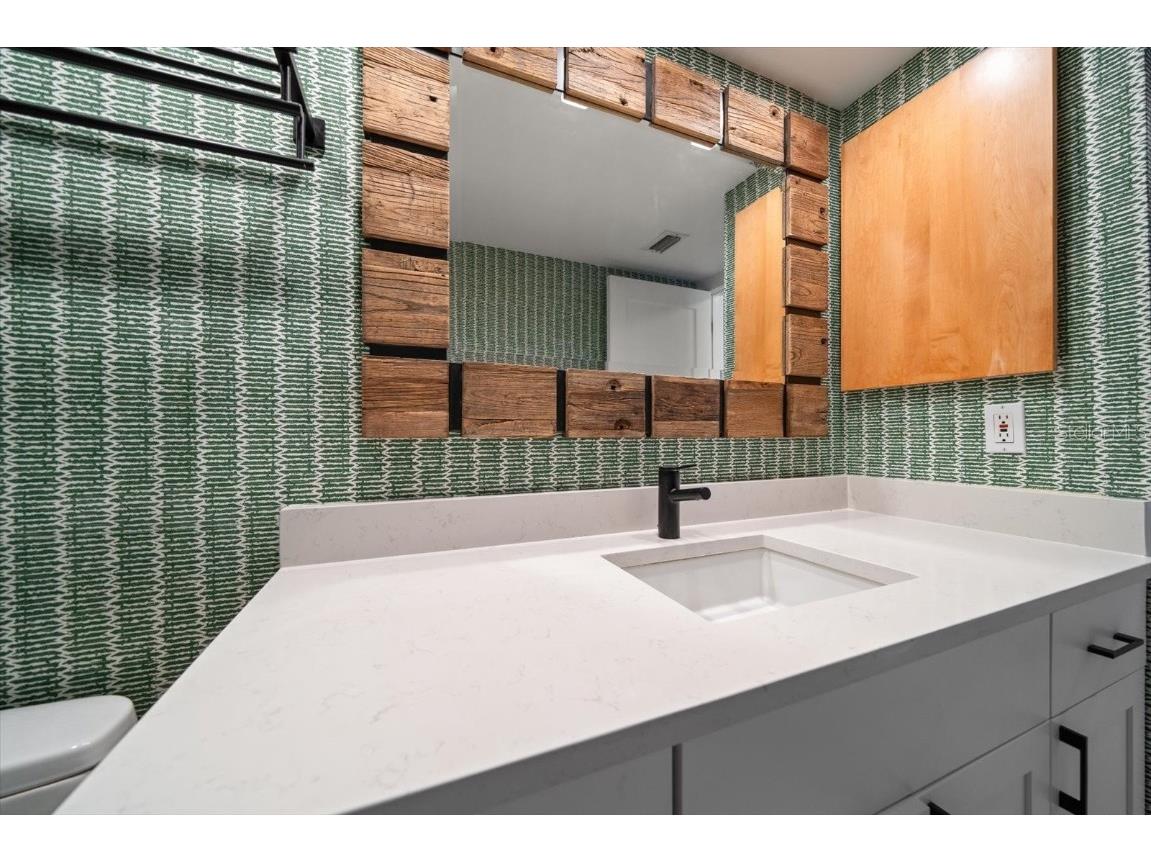 240 Windward Passage #401 Clearwater Beach FL 33767 TB8418196 image31