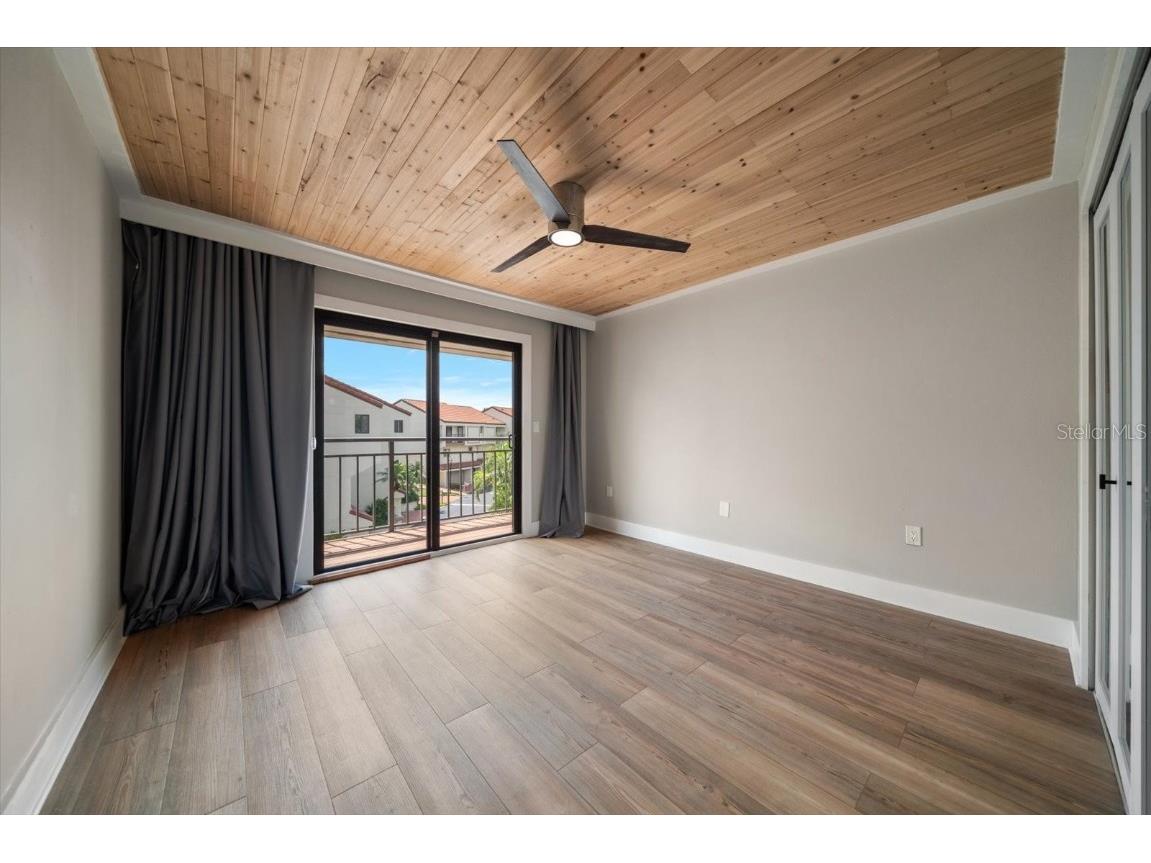 240 Windward Passage #401 Clearwater Beach FL 33767 TB8418196 image32