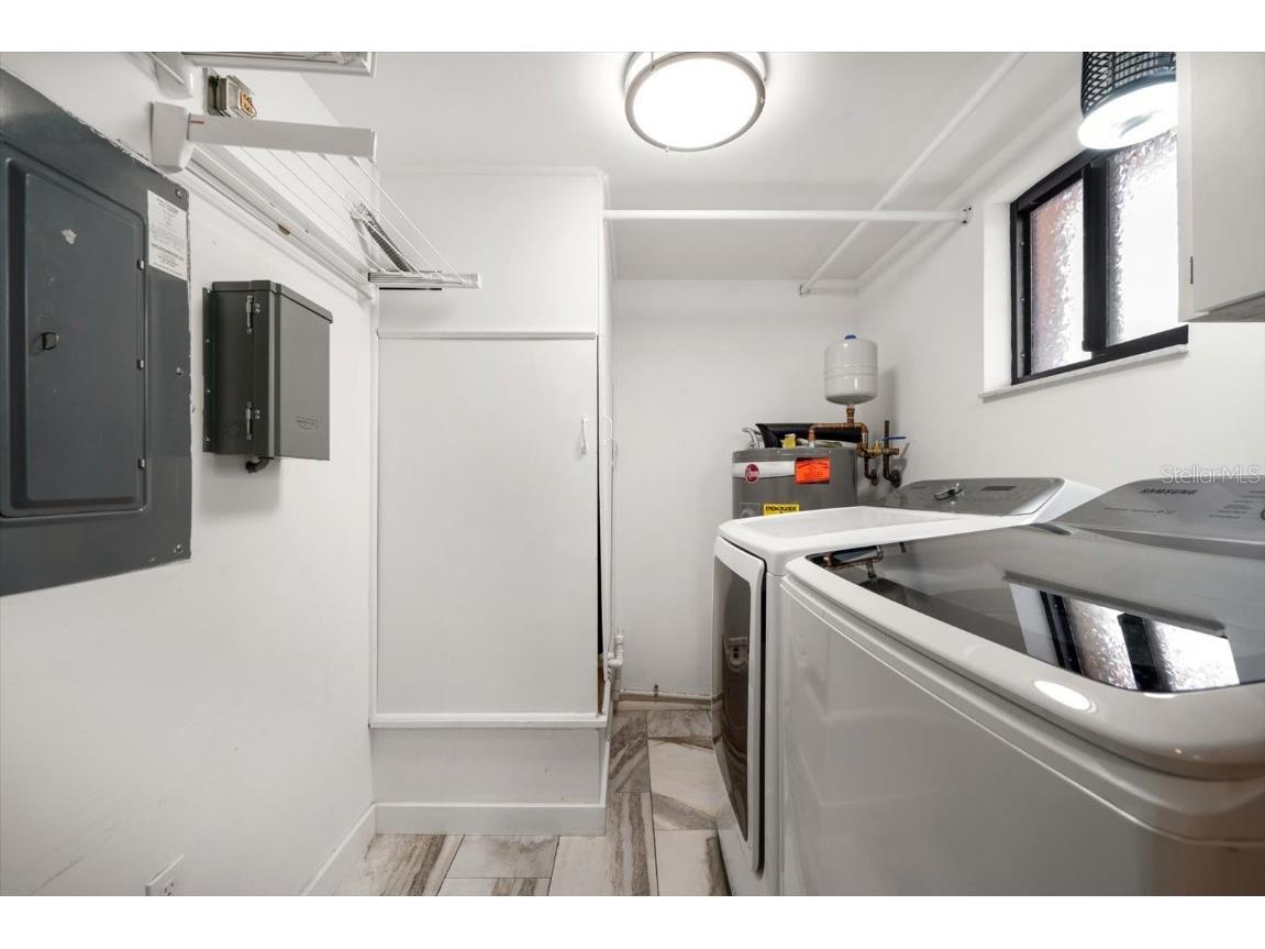 240 Windward Passage #401 Clearwater Beach FL 33767 TB8418196 image40