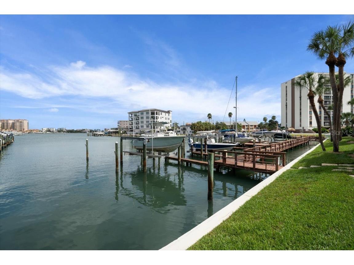 240 Windward Passage #401 Clearwater Beach FL 33767 TB8418196 image51