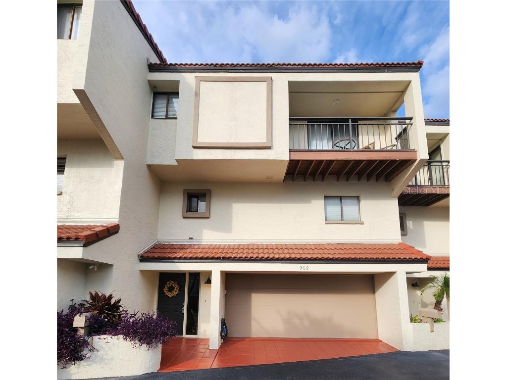 240 Windward Passage #902 Clearwater Beach FL 33767 U8172706 image1