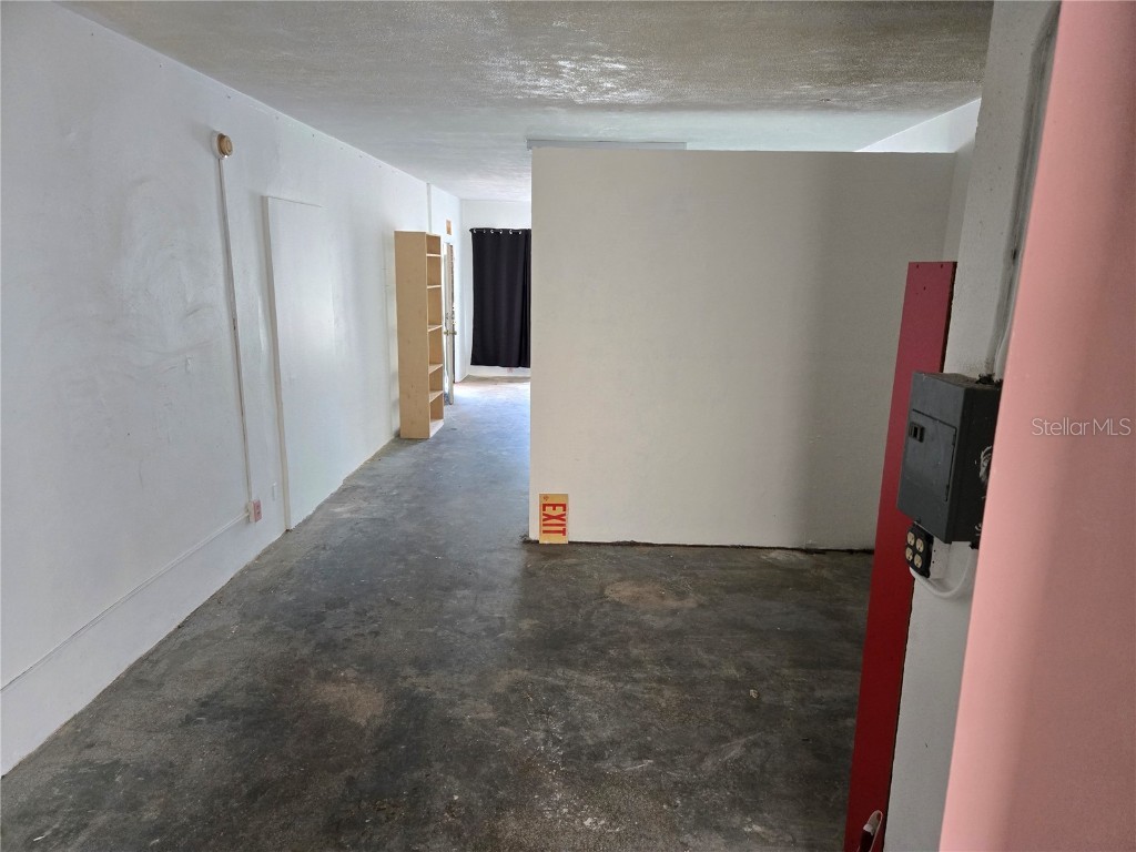 2400 25th Street N #2420 Saint Petersburg FL 33713 TB8428179 image3