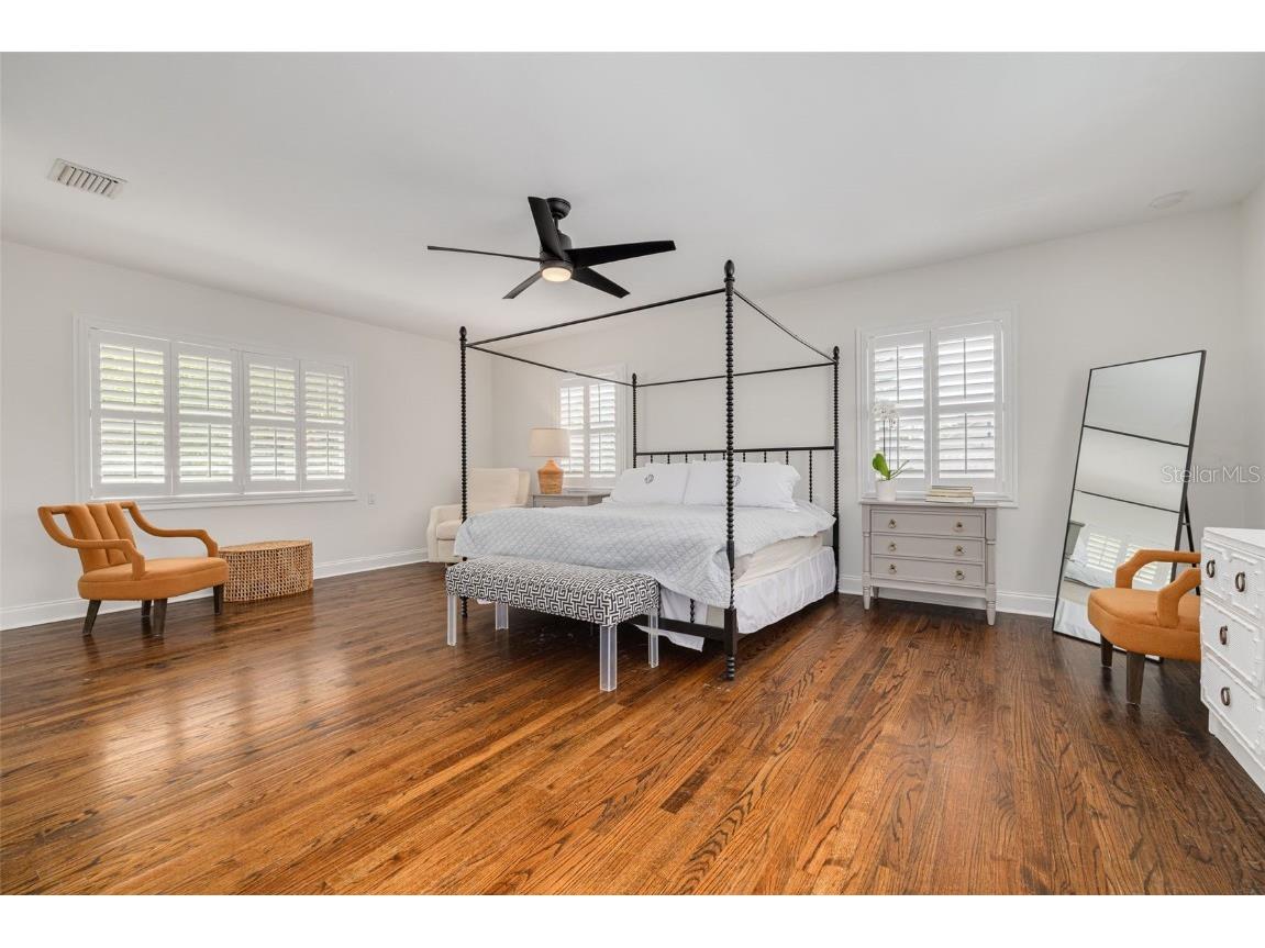 2400 9th Avenue N Saint Petersburg FL 33713 TB8417413 image18