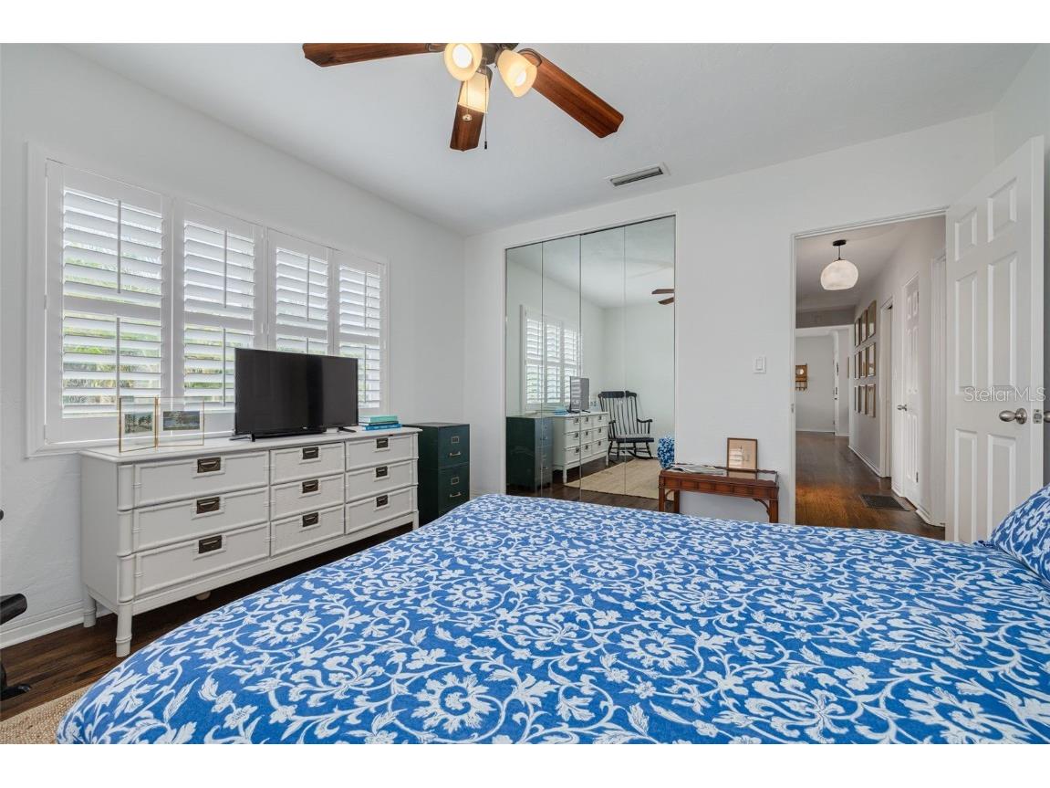 2400 9th Avenue N Saint Petersburg FL 33713 TB8417413 image25