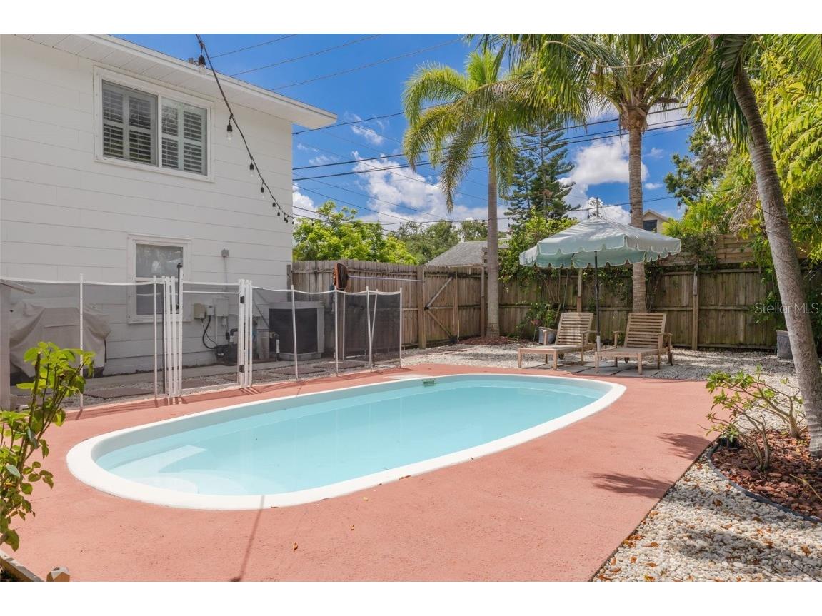 2400 9th Avenue N Saint Petersburg FL 33713 TB8417413 image32