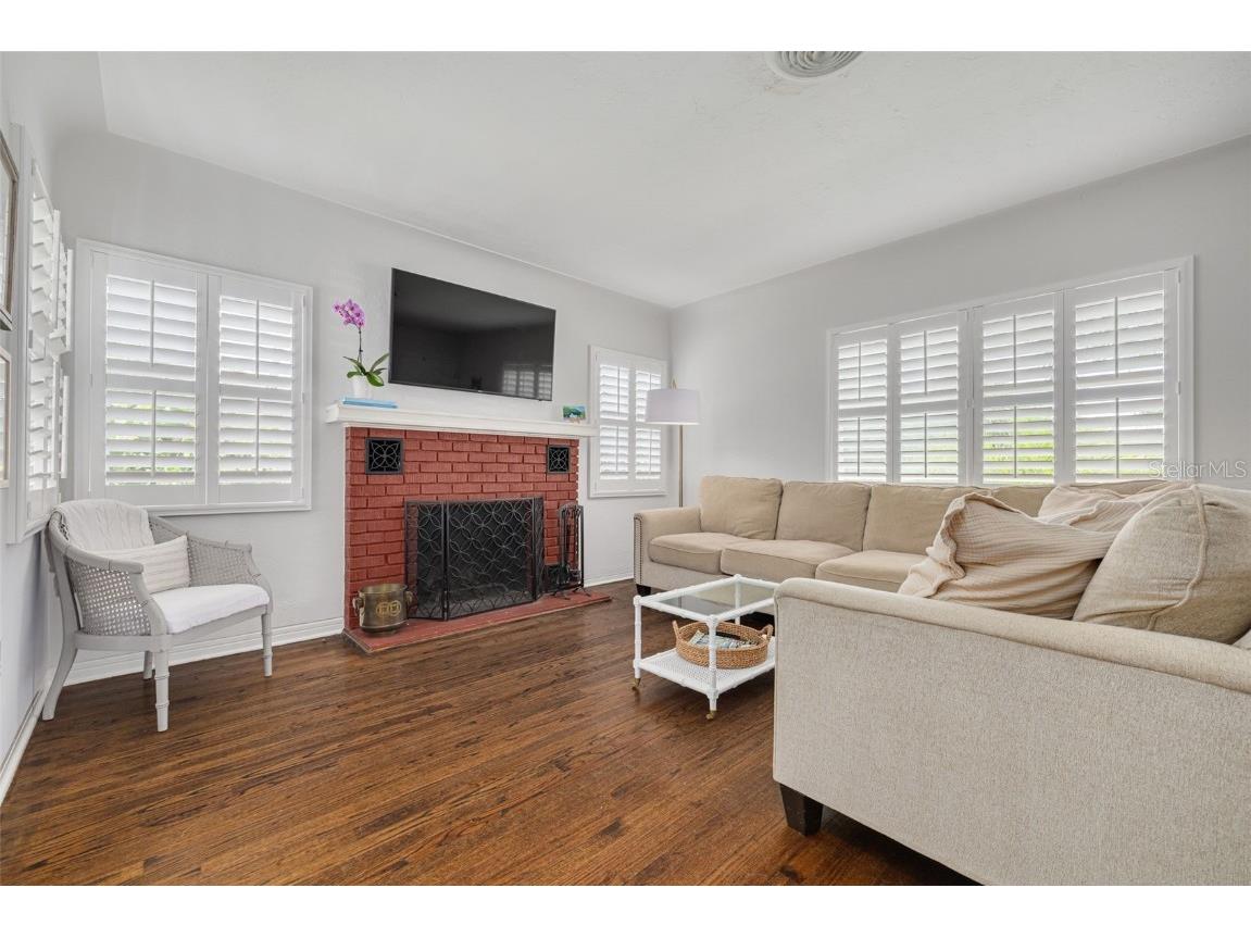 2400 9th Avenue N Saint Petersburg FL 33713 TB8417413 image7