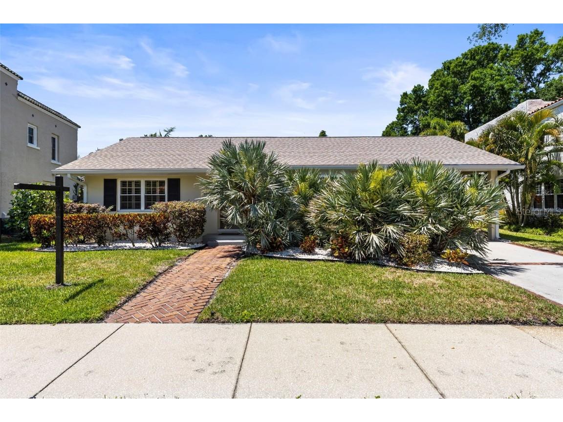 2400 Andalusia Way NE Saint Petersburg FL 33704 TB8375668 image1