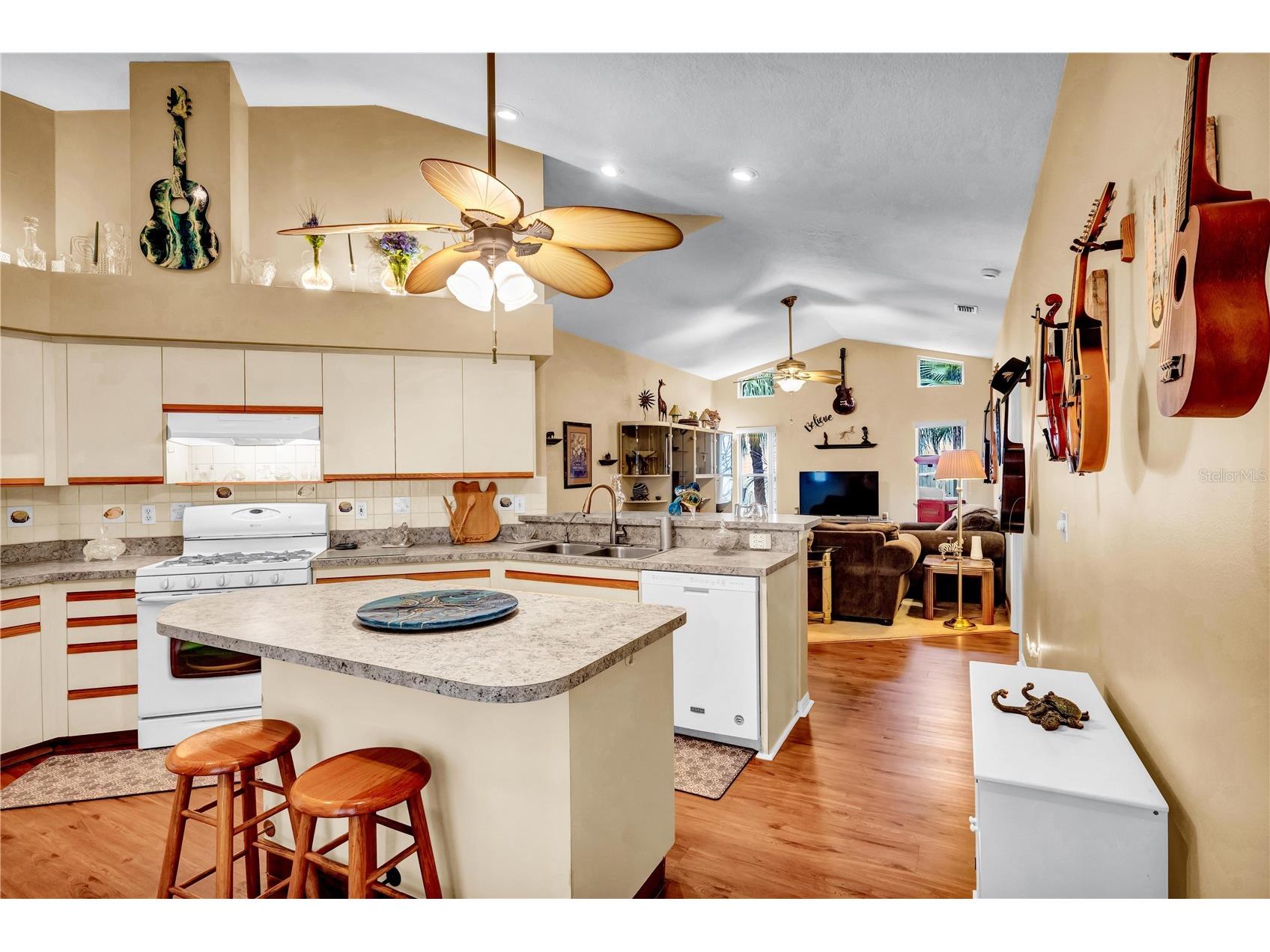 2400 Bent Pine Street Melbourne FL 32935 O6424370 image19