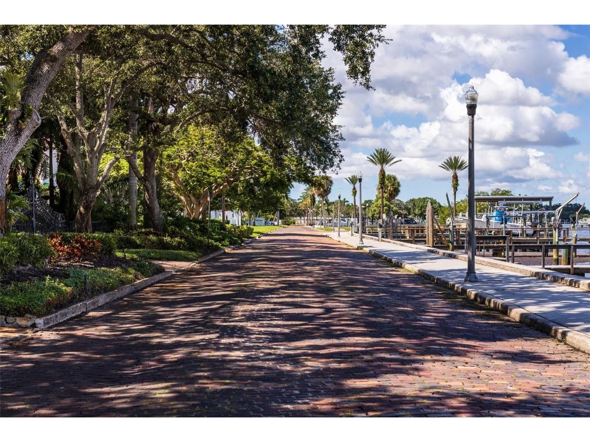 2400 Coffee Pot Boulevard NE Saint Petersburg FL 33704 - COFFEE POT BAYOU TB8430966 image5