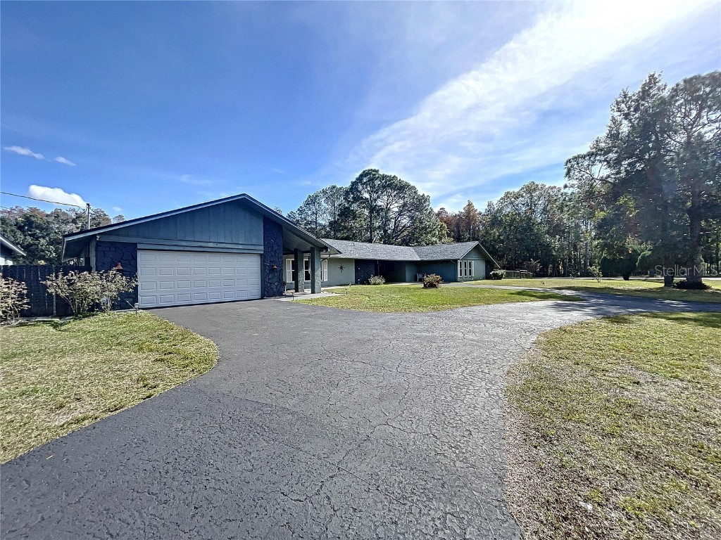 2400 Commack Court New Port Richey FL 34655 W7840542 image1