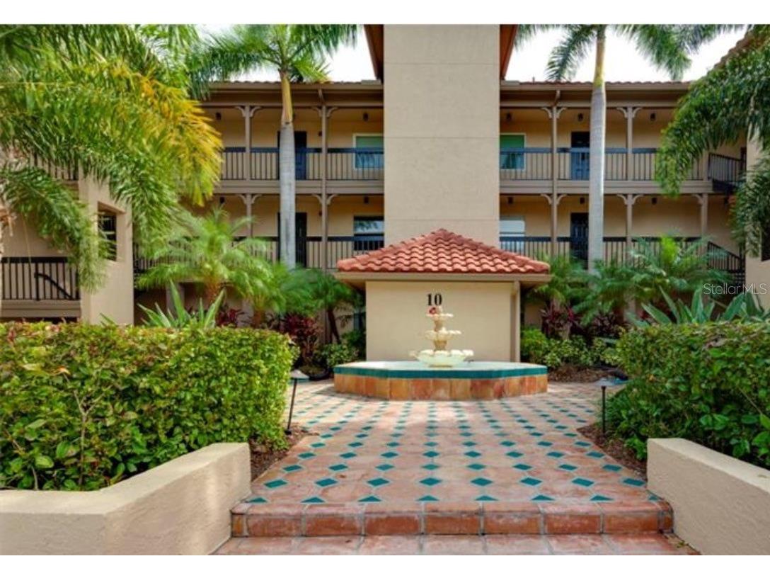 2400 Feather Sound Drive #1031 Clearwater FL 33762 W7881553 image1