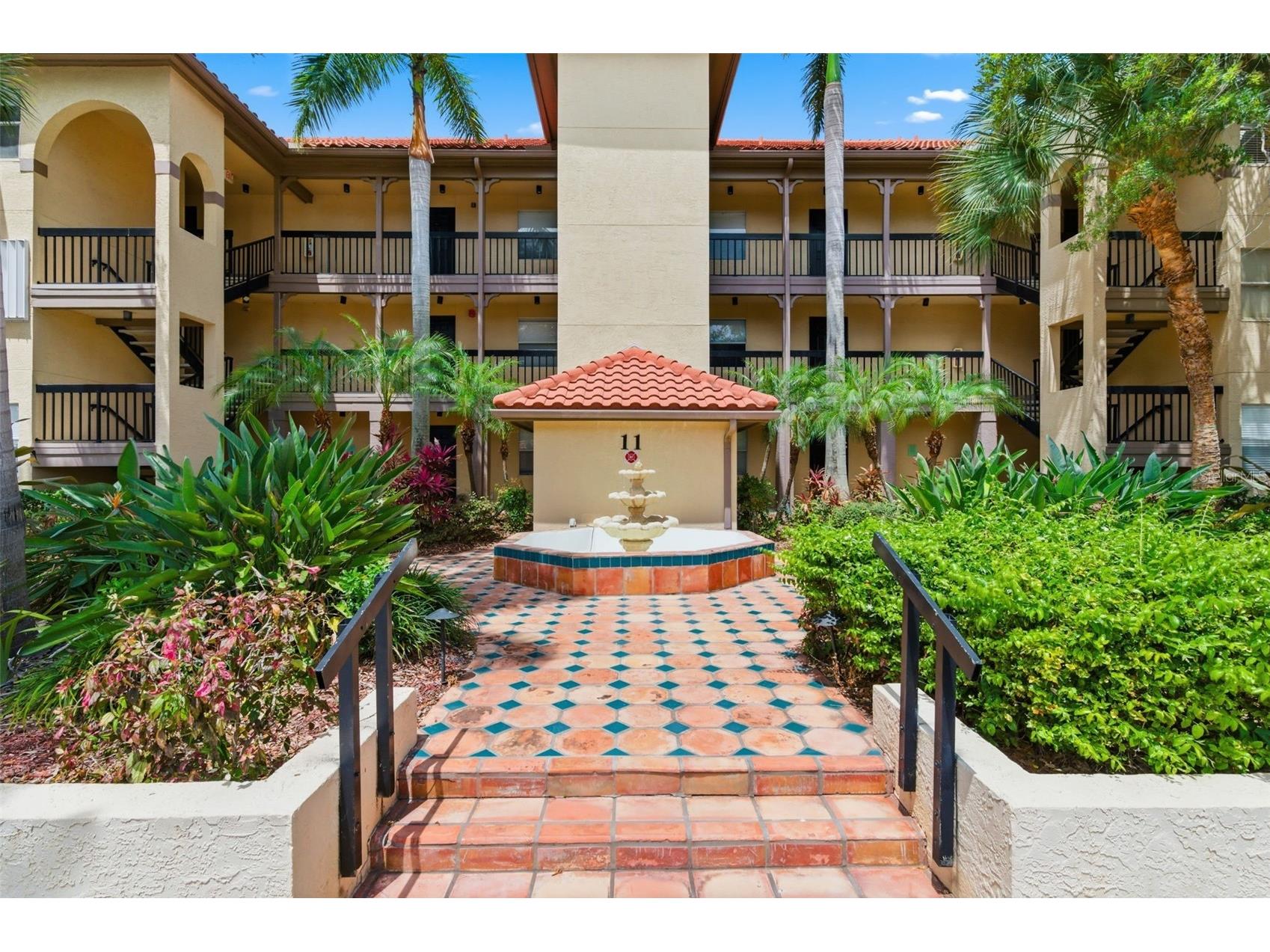 2400 Feather Sound Drive #1136 Clearwater FL 33762 O6406536 image1