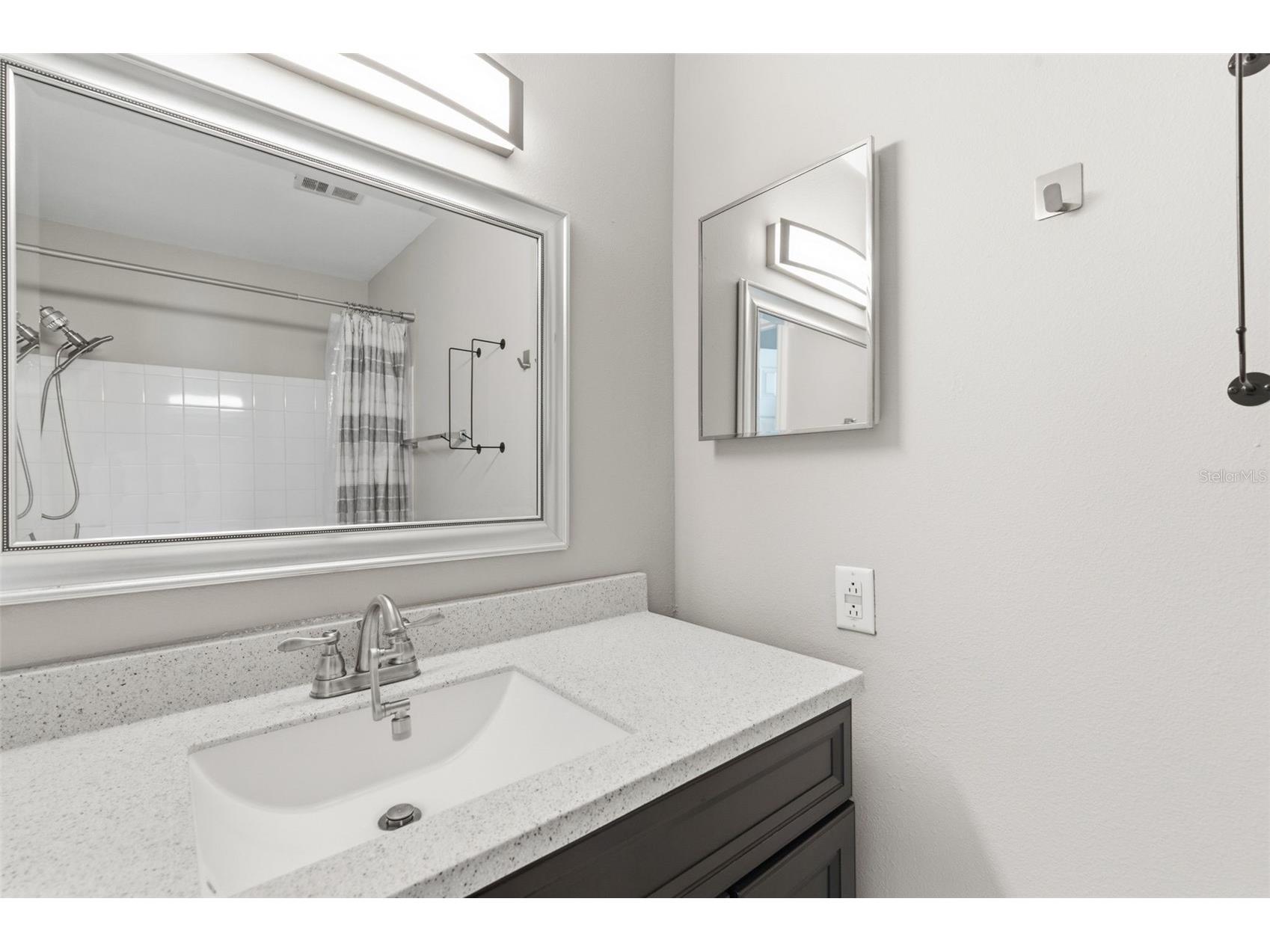 2400 Feather Sound Drive #1136 Clearwater FL 33762 O6406536 image25