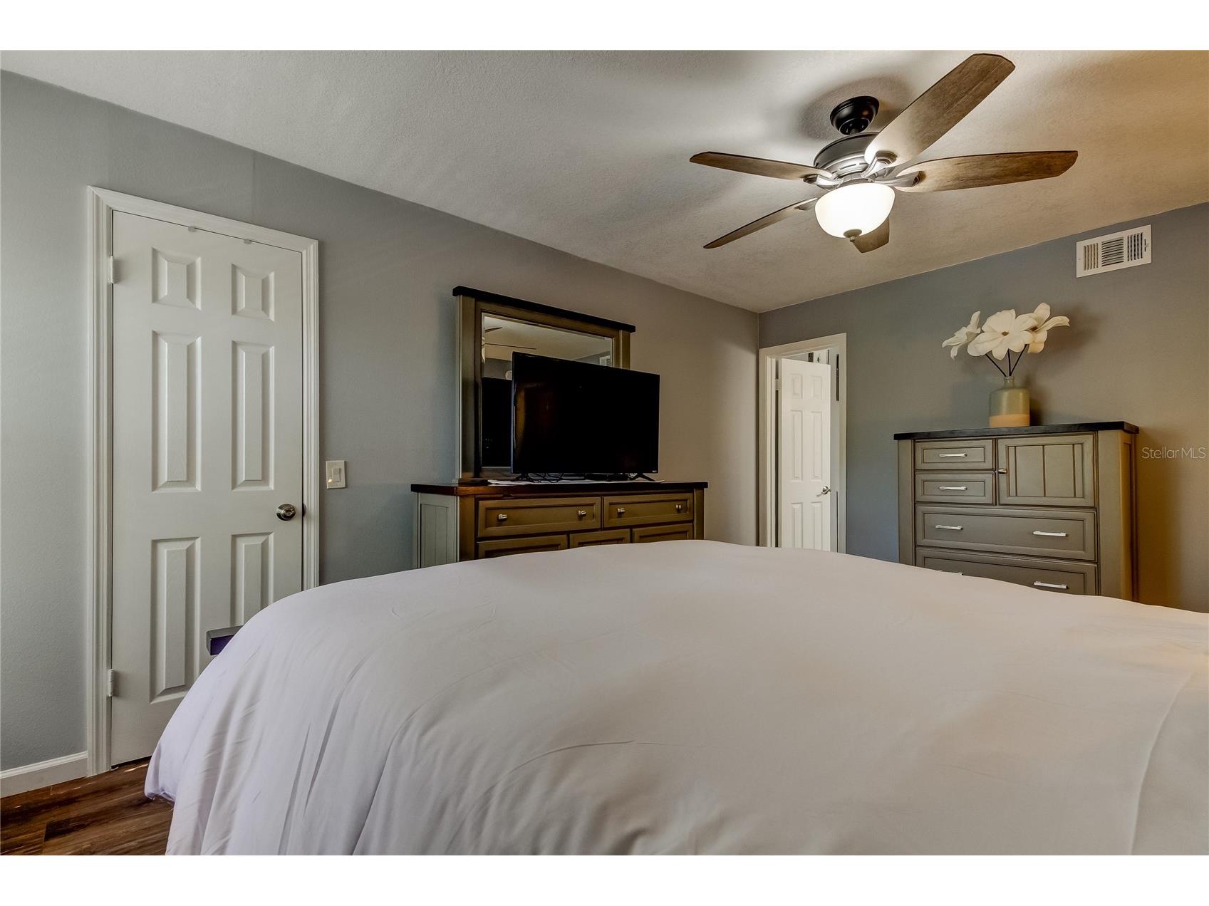2400 Feather Sound Drive #1228 Clearwater FL 33762 TB8499805 image21
