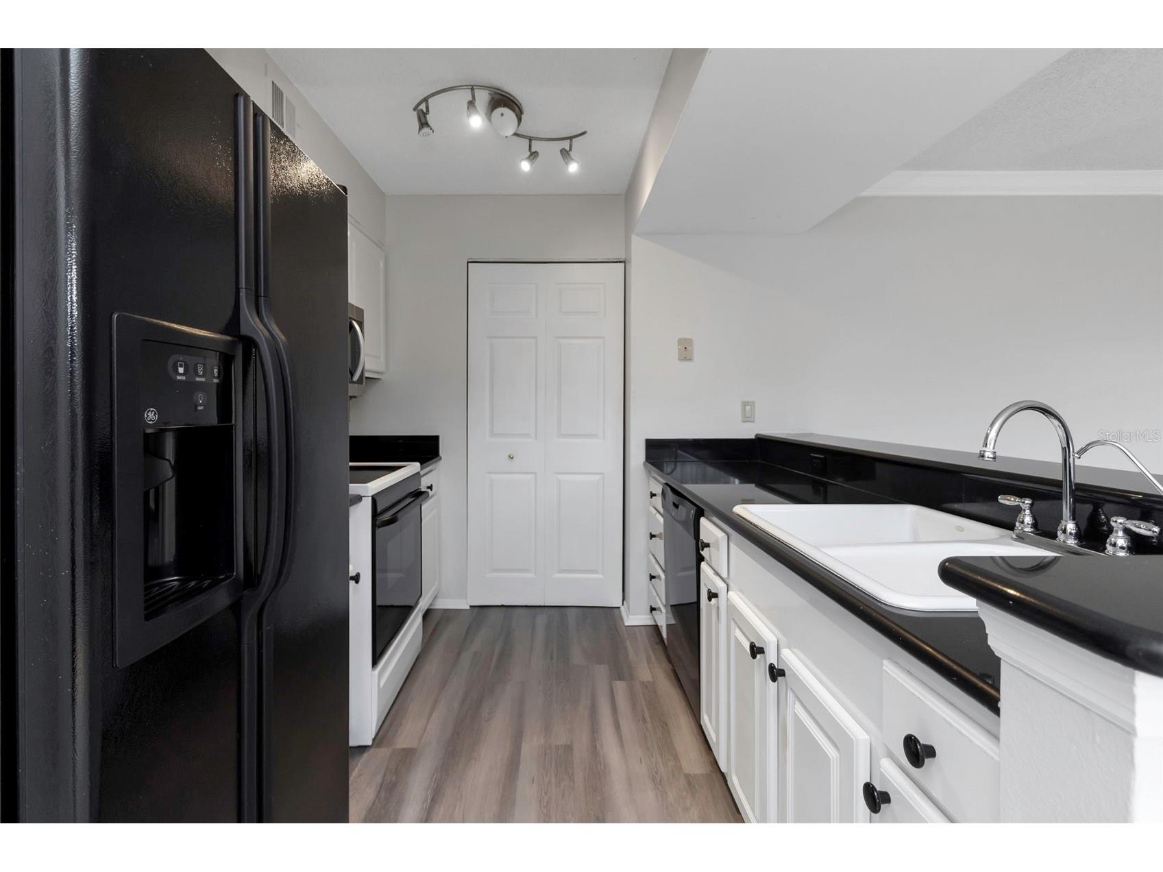 2400 Feather Sound Drive #1328 Clearwater FL 33762 TB8498627 image8