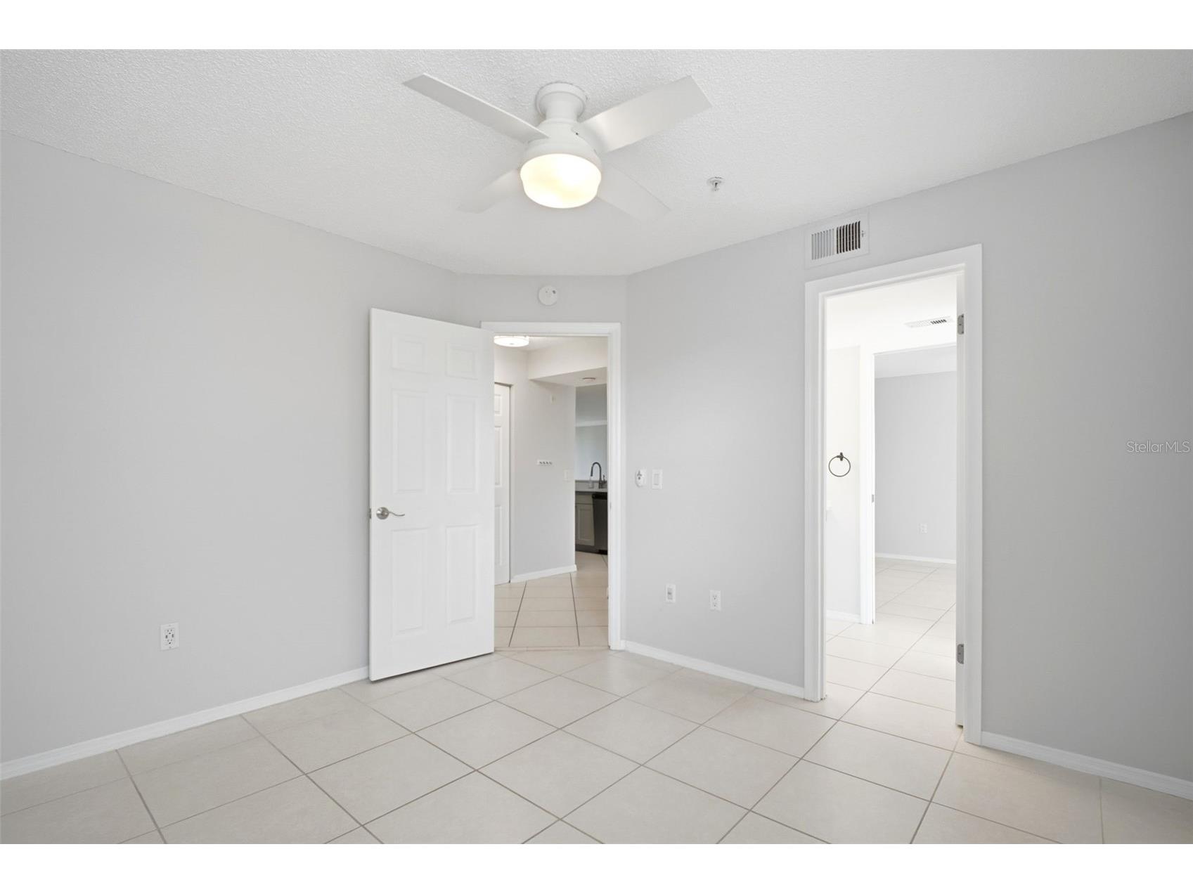 2400 Feather Sound Drive #236 Clearwater FL 33762 TB8527829 image29