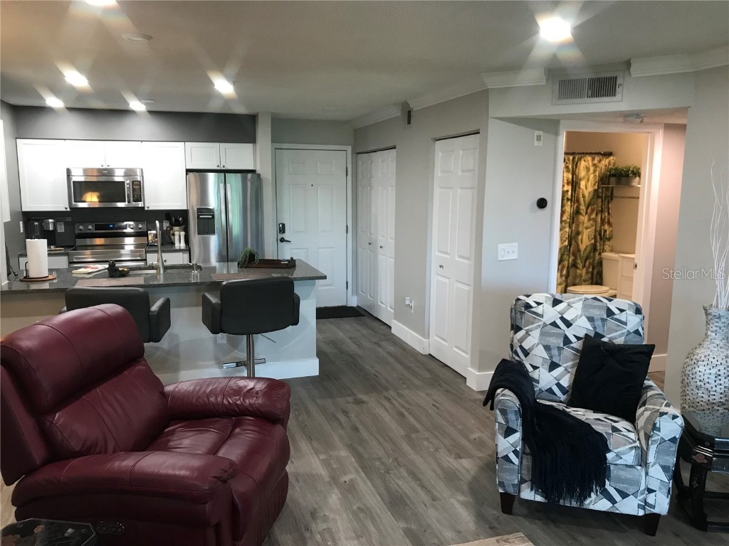 2400 Feather Sound Drive #413 Clearwater FL 33762 TB8375086 image1