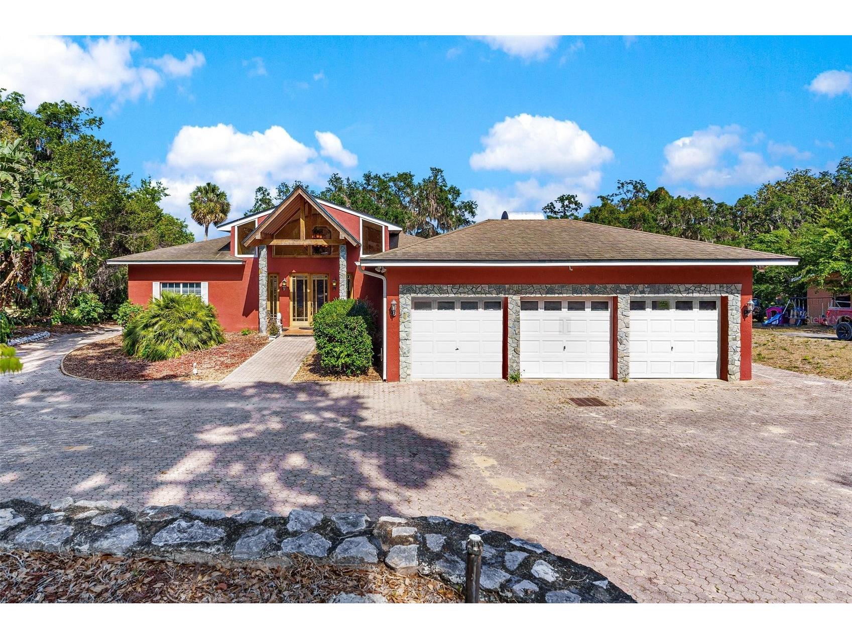 2400 N Griffin Drive Leesburg FL 34748 - LAKE GRIFFIN G5096306 image3