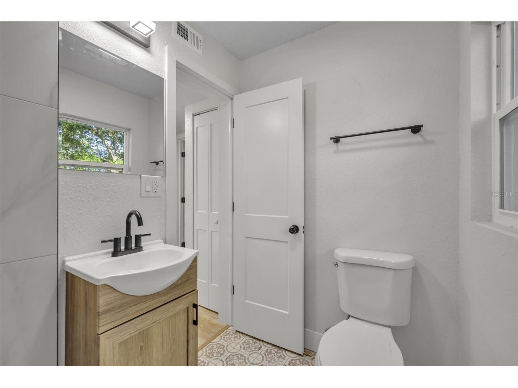2400 Orange Avenue Sanford FL 32771 O6408392 image17