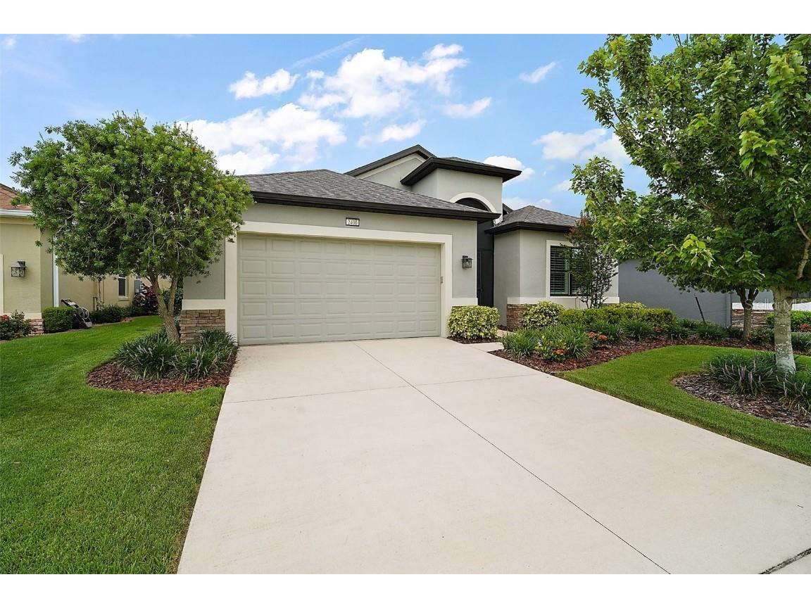 2400 Pawtucket Pass Mount Dora FL 32757 - LAKES OF MOUNT DORA G5098087 image1