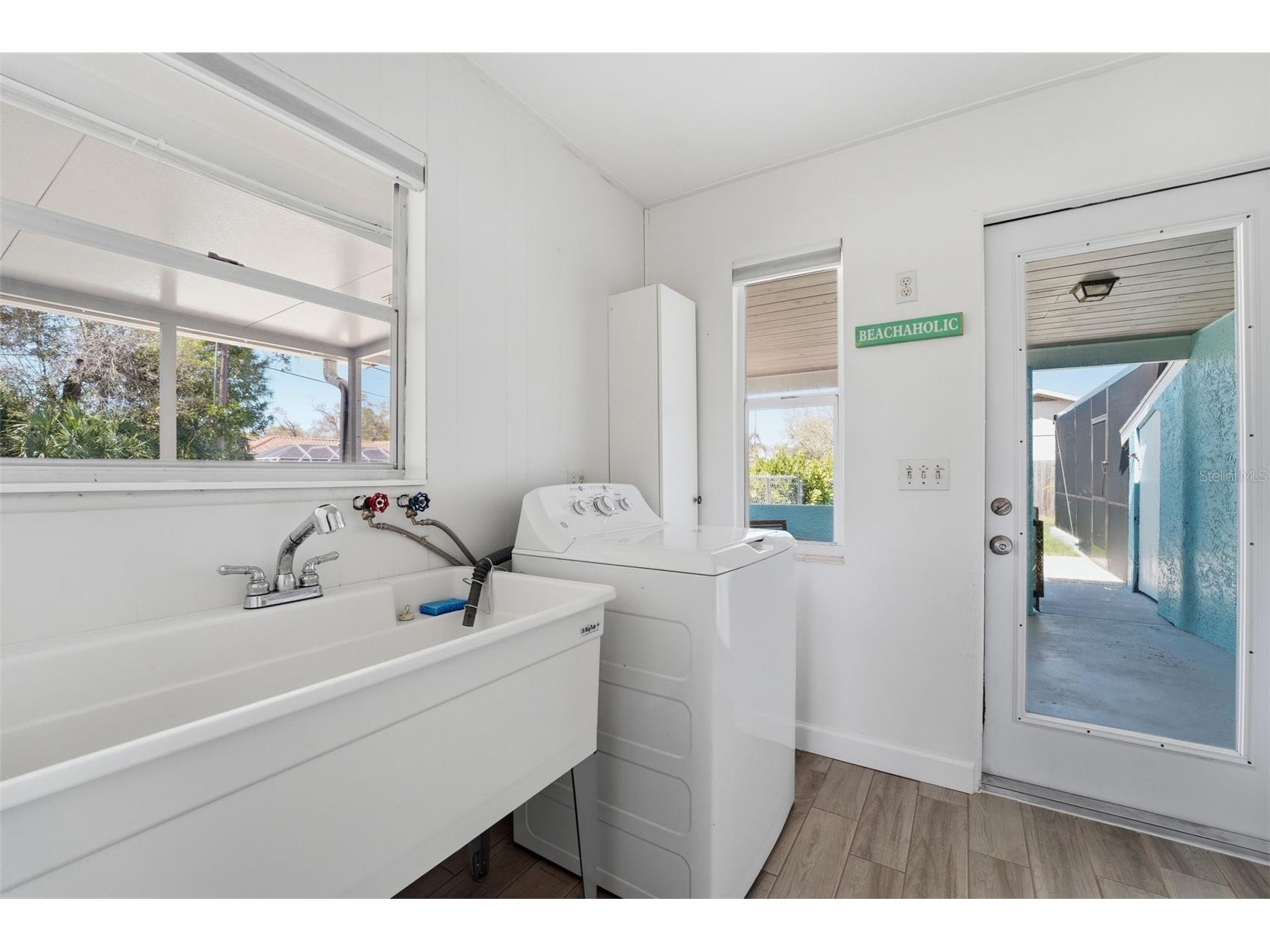 2400 Pine Court Nokomis FL 34275 A4685853 image16