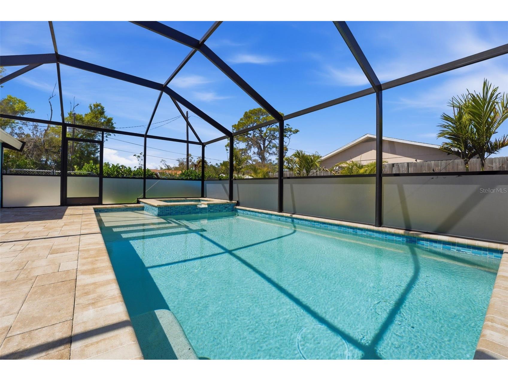 2400 Pine Court Nokomis FL 34275 A4685853 image2