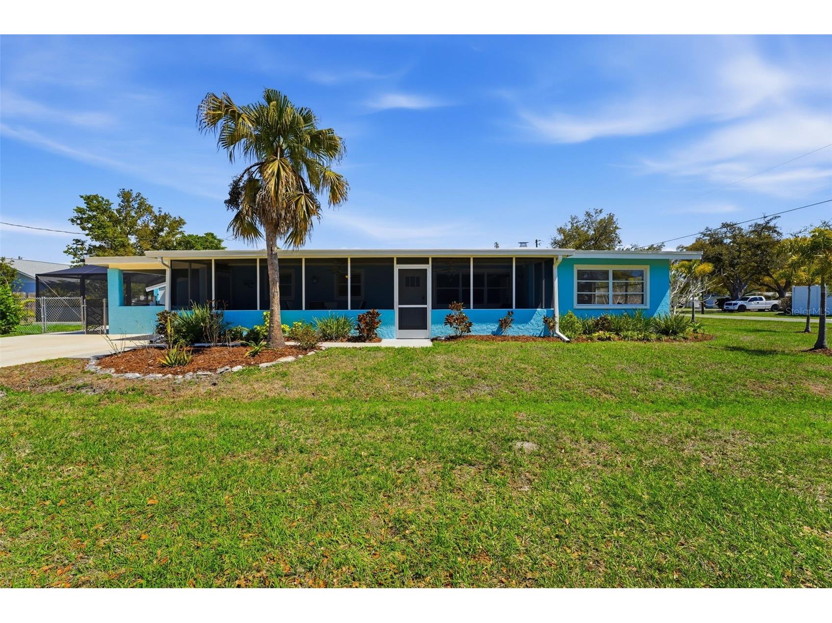 2400 Pine Court Nokomis FL 34275 A4685853 image3