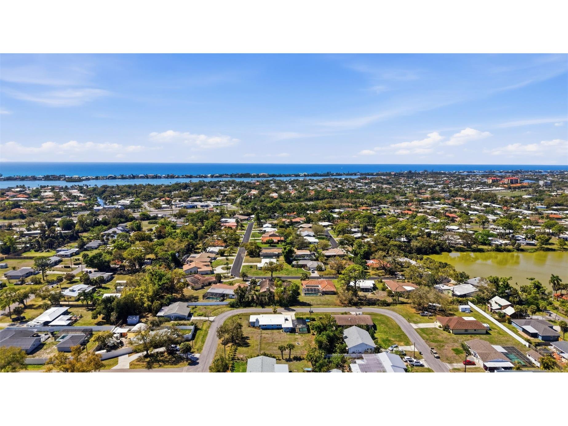 2400 Pine Court Nokomis FL 34275 A4685853 image39