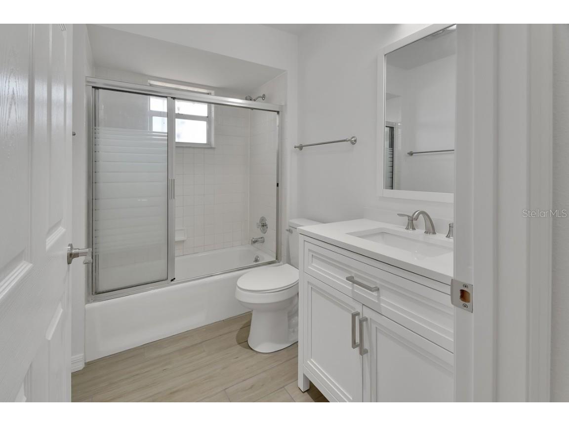 2400 S Glen Eagles Drive Deland FL 32724 V4940798 image12