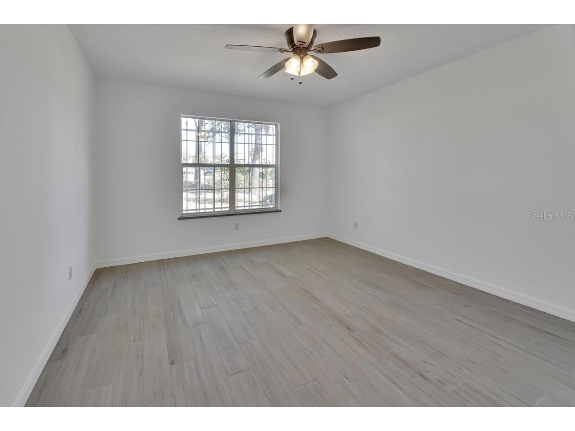 2400 S Glen Eagles Drive Deland FL 32724 V4940798 image13