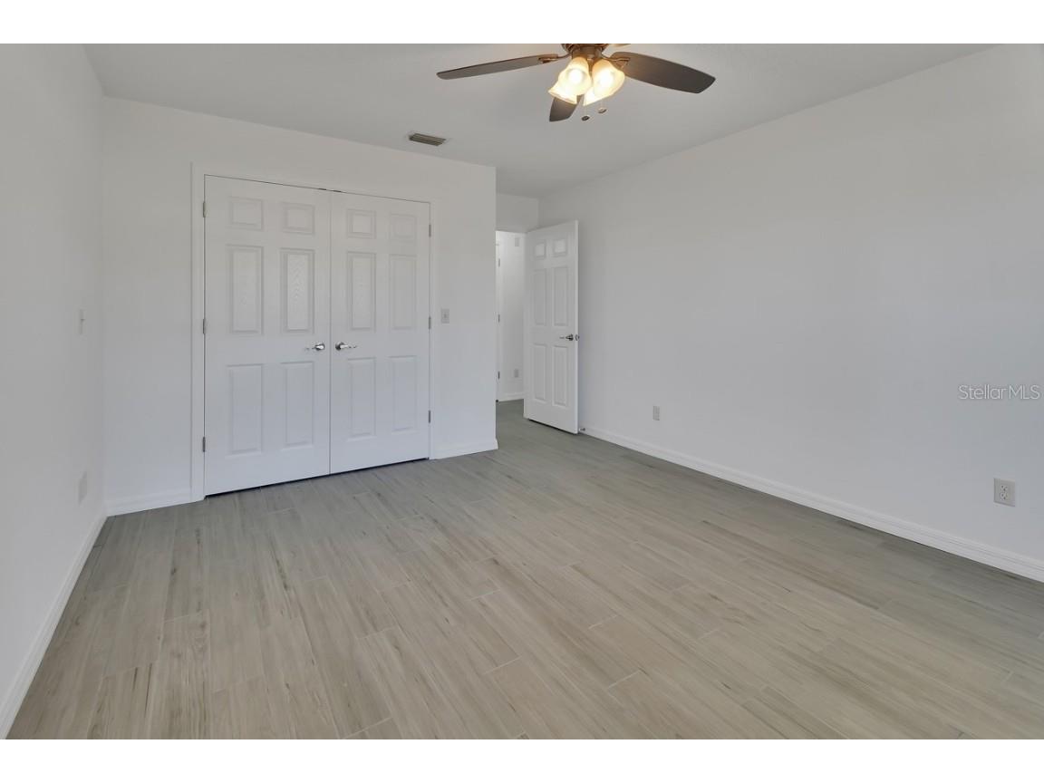 2400 S Glen Eagles Drive Deland FL 32724 V4940798 image14