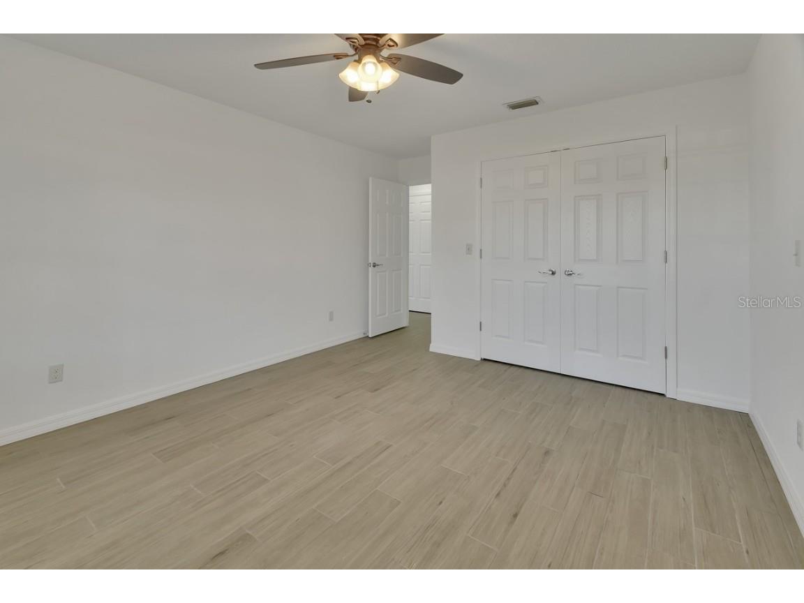 2400 S Glen Eagles Drive Deland FL 32724 V4940798 image16