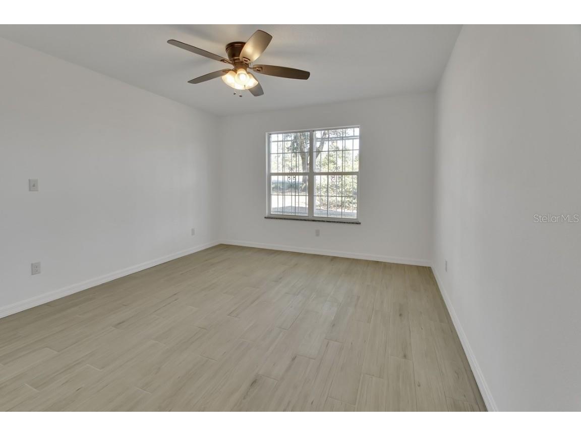 2400 S Glen Eagles Drive Deland FL 32724 V4940798 image17