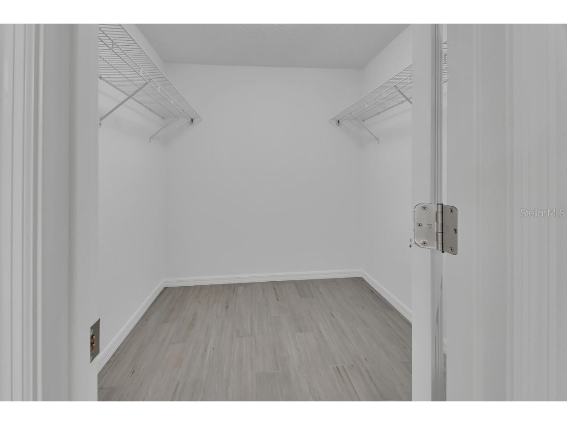 2400 S Glen Eagles Drive Deland FL 32724 V4940798 image18