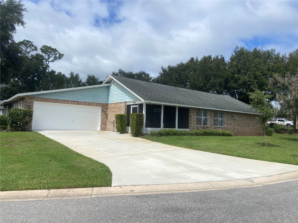 2400 S Glen Eagles Drive Deland FL 32724 V4940798 image2