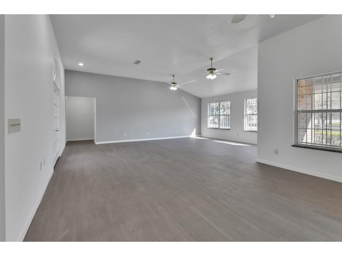 2400 S Glen Eagles Drive Deland FL 32724 V4940798 image29