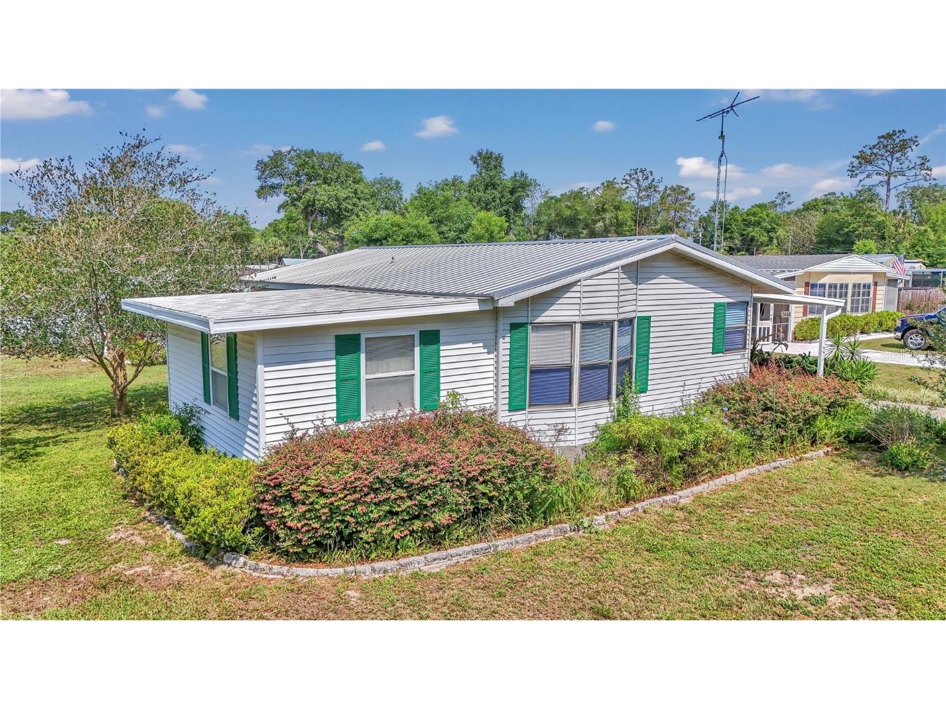 2400 SE 174th Court Silver Springs FL 34488 TB8383987 image1