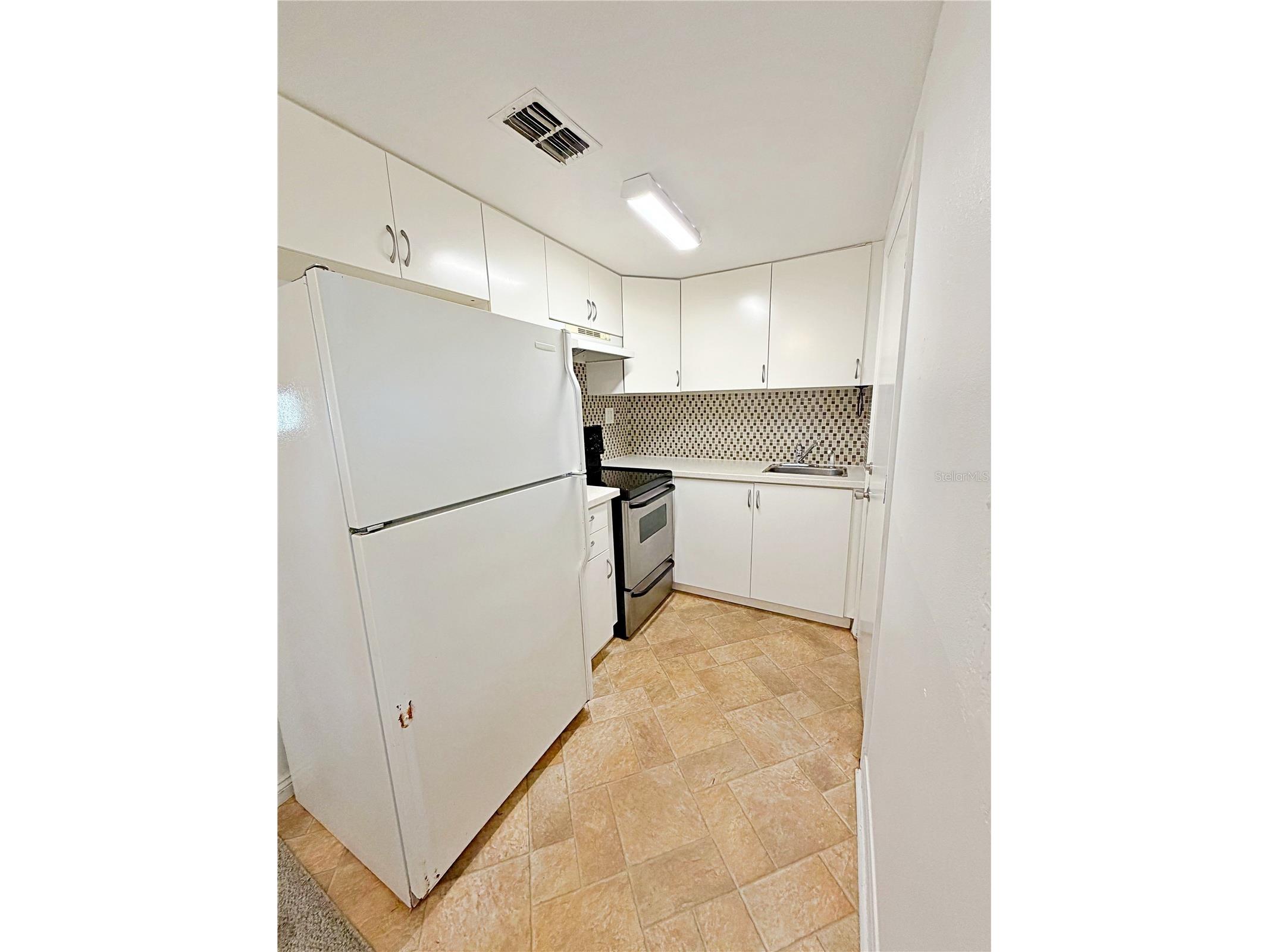 2400 Shannon Road Orlando FL 32806 S5153165 image10