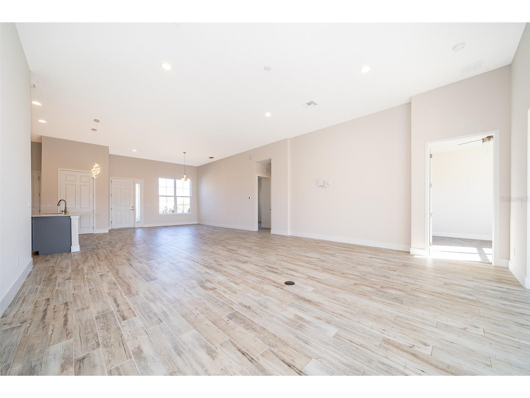 2400 Symphony Circle Saint Cloud FL 34771 O6381830 image4