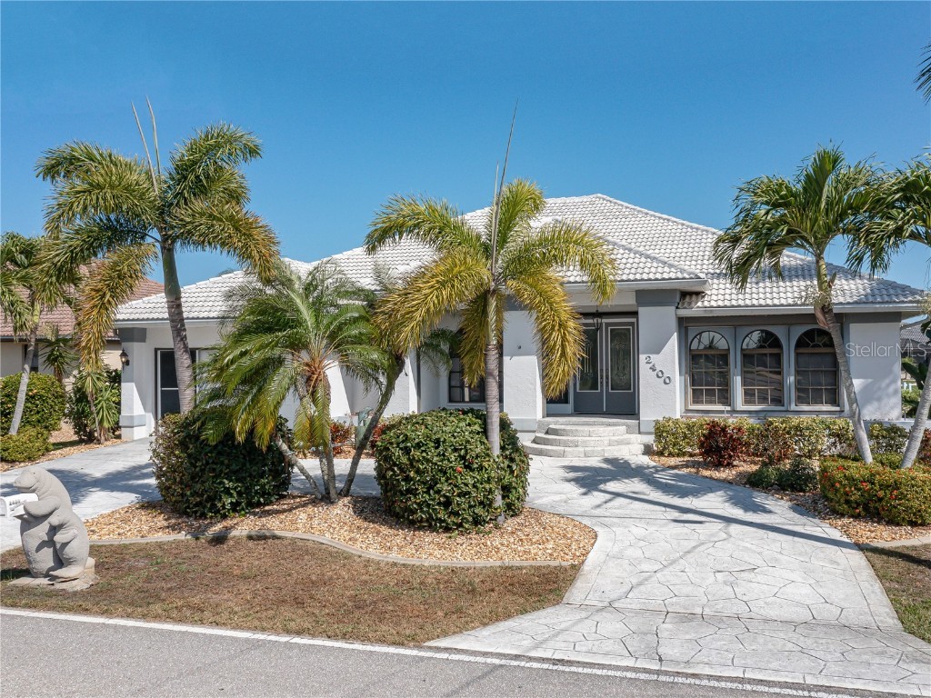 2400 Via Veneto Drive Punta Gorda FL 33950 - AMBERJACK STRAIT C7457570 image1