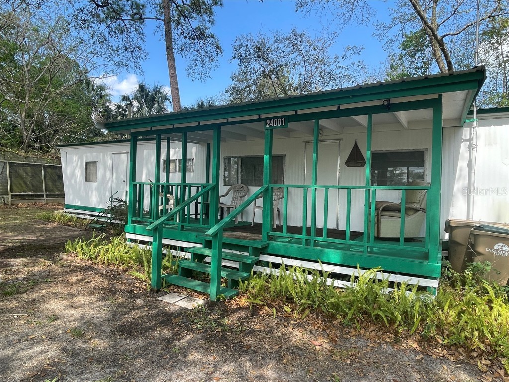 24001 Deer Rd Astor FL 32102 V4929014 image1