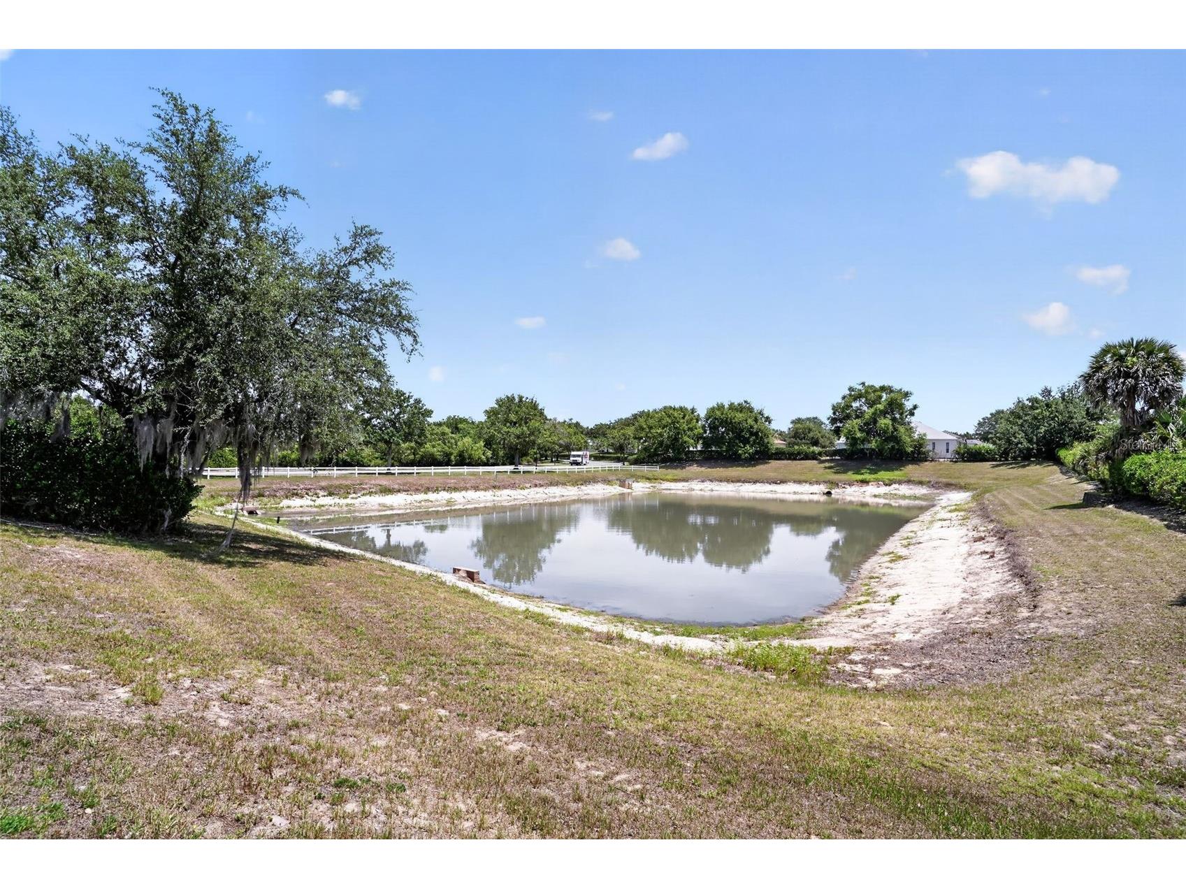 24001 Robinwood Street Leesburg FL 34748 A4693502 image3